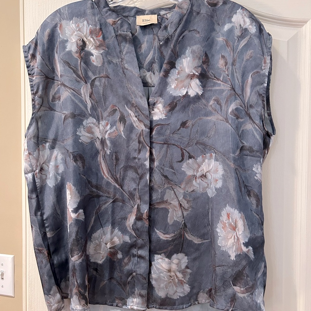 Elie Tahari Gray Floral Blouse